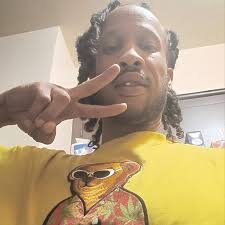 Teacher bae 👩🏽‍🏫🌺💚