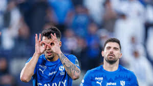 بعد 25 يومًا.. بنزيما يعيد ماركوس ليوناردو لقيادة الهلال أمام التعاون (تجهيز)