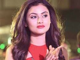 Janki Bodiwala sure knows how to enjoy the “gifts of nature” and her latest  Instagram picture is proof