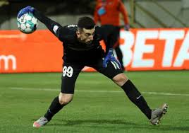 Born 15 april 1999) is a romanian professional footballer who plays for fcsb. Fcsb A Decis Viitorul Titularul Postului De Portar Ce Se IntamplÄƒ Cu Andrei Vlad Spotmedia Ro