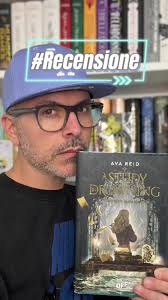 Recensione “A Study in Drowning” di Ava Read….4,5/5 ⭐️⭐️⭐️⭐️⭐️  Leggetelo……subbbitoooo!🤗 @Ilcastorolibri #astudyindrowning #avareid  #ilcastorooff #fantasybooktok #romantasybooks #booktok #bookish ...