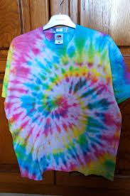 However, it's still entirely possible to make. T Shirt Tie Dye Spirale Multicolore T Shirt Debardeurs Par Superpsay T Shirt Multicolore Debardeur