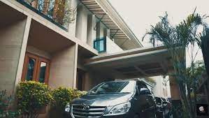 Setahun setelah perceraian dengan faisal harris, kini sarita abdul mukti telah pindah ke hunain baru. Dijual Rp 50 Miliar 5 Sudut Mewah Rumah Sarita Abdul Mukti Matamata Com