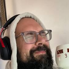 Person discovers "warm country' still has a season called winter