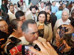 El Rector de la Universidad Autónoma de Sinaloa (UAS), Dr. Jesús Madueña  Molina, hizo un llamado a la comunidad universitaria a reflexionar y  analizar la situación actual de la institución, enfatizando la