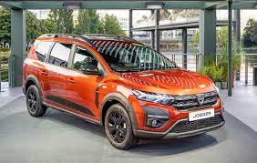 Bei dacia ersetzt der neue jogger ab 2022 den lodgy und den logan mpv. Dacia Jogger Hybrid Version Also Expected In The Uk In 2023