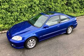 This is a blast to drive and is rated 26 mpg in the city and 36 mpg on the highway, according to the epa. Low Miles Barely Modded 2000 Honda Civic Si Just Sold For 50 000