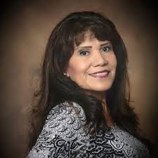 Veronica Escalera (@Jiggly_Bulb)