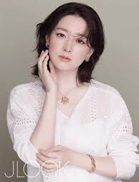 She is best known to worldwide audiences for her lead role in the hugely successful. 58 Lee Young Ae Ideas