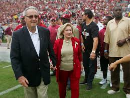 He was just 13, when he was diagnosed with rheumatic fever and had to spend six months in the hospital. Bobby Bowden S Children Who Is His Wife Six Kids Fanbuzz