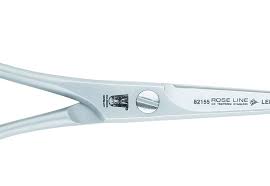 Zamanla, tırnak makası profesyonel olmayan bir görünüm veren ve sağlıksız olan kir yığınlarını tutar. Makas Nasil Ve Nasil Keskinlestirilir Evde Tirnak Makasi Nasil Keskinlestirilir Farkli Yollar