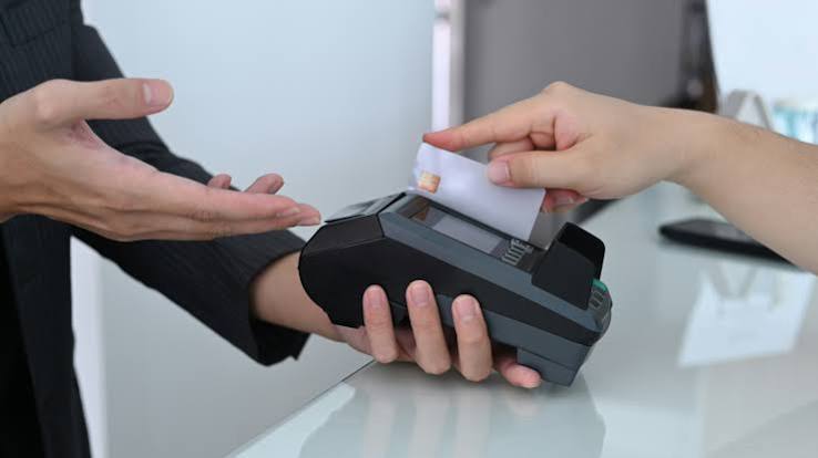 How to Build Business Credit with Bad Personal Credit - CreditStrong