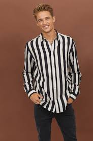 Black And White Striped Shirt H M Pin On Camisas De Botones