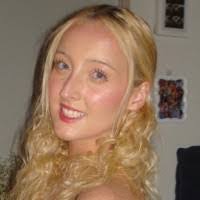 Ellen Malloy's Instagram, Twitter & Facebook