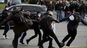 Querdenken demo in hannover am 21.11.2020 jana aus kassel vergleicht sich mit sophie scholl. Bb6sytcvp03opm