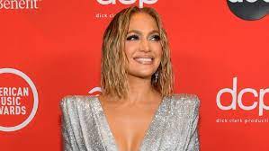 Инстаграм дженнифер лопес (джей ло). Jennifer Lopez Poses Fully Nude For Cover Art Of New Single Entertainment Tonight