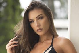 Conheça a nova beldade do Pânico na Band