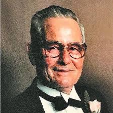 Thomas Rippy's Instagram, Twitter & Facebook