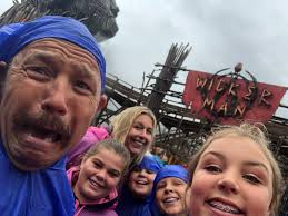 Последние твиты от stephen graham (@stephengraham73). Stephen Graham On Twitter Are You Sure Your Alright With This Kids Altontowers Wickerman Scaredman