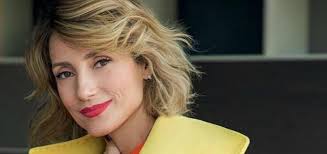 Τα κεράκια της τούρτας γενεθλίων αποκάλυψαν την ηλικία της. Syntetrimmenh H Eydokia Roymeliwth Otan Mas Phran Ton Mikro Poy Yio8ethsame Biwsa Pen8os Idio Me Ton 8anato Ths Mhteras Moy Thecaller Gr