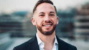 Fay Cruz's Instagram, Twitter & Facebook