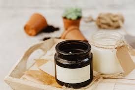 The plastic handle stays cool even when the pot is full of hot wax! How To Make An Easy Diy Homemade Candle