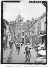 Recueil Tour De France Cycliste De 1936 Journee Du 02 Aout Caen Paris 21e Et Derniere Etape Du Tour Lot D Tour De France Tour De France Cycliste France