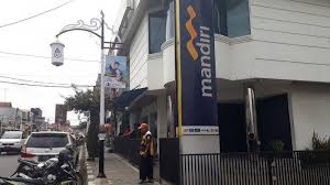 Loker mandiri sma purwakarta / loker sales executive di pt mandiri zirang utama (mzu. Mau Tarik Uang Tunai Nasabah Bank Mandiri Di Purwakarta Kecewa Bukan Uang Yang Keluar Tribun Jabar