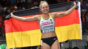Find the perfect weltklasse stock photos and editorial news pictures from getty images. Gina Luckenkempers Silber Medaille Strahlt Wie Gold B Z Berlin