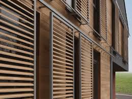Brise Soleil De Facade En Bois Orientable Ducoslide Luxframe Duco Arquitetura Arquitetura De Fachadas Brises Horizontais