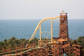 C'est aux usa bien sûr, à kansas city dans le missouri, qu'a été construit le plus grand toboggan aquatique du monde. Top 10 Des Toboggans Aquatiques Les Plus Fous Vacances Vues Du Blog