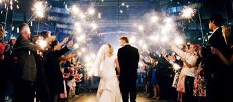 100 canciones para la recepción/banquete de boda: Top 5 Canciones De Entrada De Los Novios