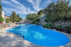 3 Day Ozarks Getaway Branson Mo Vacation Packages From 49 Branson Vacation Lake Resort Westgate Resorts