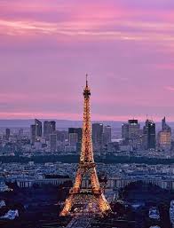 10 Essentials By 30 Fashion Soup Paris Photography Eiffel Tower Paris France Eiffel Tower Paris Wallpaper