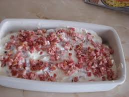 Se lasa la racit si se serveste cu frisca. Reteta Pui Maryland La Tava Lui Jamie Oliver