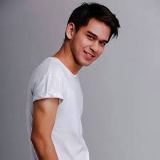 Mar 15, 2020 · profil dan foto pemain cinta buta sctv (2019) 1. Cinta Buta Home Facebook