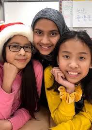 Lydia Kellogg's Instagram, Twitter & Facebook