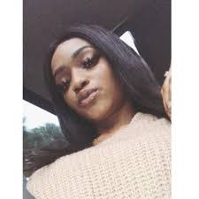 Keshia Holmes's Instagram, Twitter & Facebook