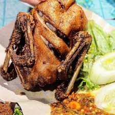 Namanya cak kohar lamongan dengan menu andalan bebek goreng sambal mangga. Kulinermalambdg Instagram Posts Gramho Com