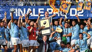 Vivre la finale du top 14 en vip. Pro D2 Perpignan Moved Up To The Top 14 After Beating Biarritz 33 14 In The Final Scoopcube