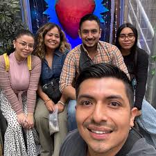 Californio 252 es el elemento químico radioactivo más raro y caro del mundo  llegando a costar 30 millones de dolares el gramo, este se produce  únicamente en 2 laboratorios del mundo;