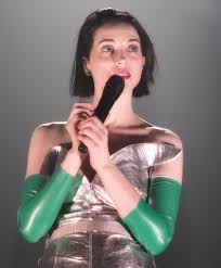 Vincent, aka annie clark, to her home state of texas, where she's recorded all of her albums so far, including strange mercy, love this giant with david byrne, and most recently the eponymous st. St Vincent Sangerin Wikipedia