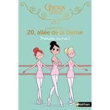 Les filles de la 6e division, les plus jeunes de l'école, sont en compétition pour deux rôles dans un ballet à garnier. 20 Allee De La Danse Tome 8 Premiere Ou Rien 20 Allee De La Danse Elizabeth Barfety Magalie Foutrier Broche Achat Livre Fnac