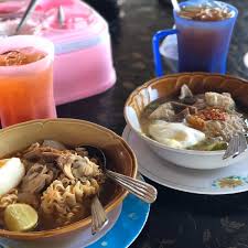 Bahan bahan untuk sup ayam ayam 1 sup bunjut 1 kiub pati ayam garam bahan untuk sambal kicap 5 ulas bawang putih cili padi. Fotos Bei Kedai Bihun Sup Telur Pantai Tok Jembal 9 Tipps