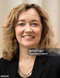 186 Ellen Harrington Photos & High Res Pictures