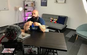 Gődény györgyöt, írja a 24.hu. Itthon A Velemenynyilvanitas Szabadsaga Jelenthet Kibuvot Godeny Gyorgy Es Mas Virusszkeptikus Hangadok Szamara Hvg Hu