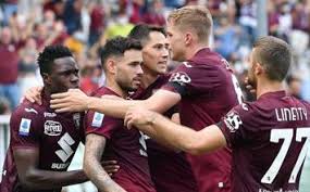 18:00 lunghe code all'arechi, spuntano altri biglietti Bkq17hqxakmmhm