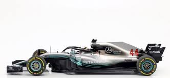 1 18 Minichamps Lewis Hamilton Mercedes Amg W09 Eq F1 World Champion Minichamps Mercedesbenz Mercedes Amg Mercedes Amg