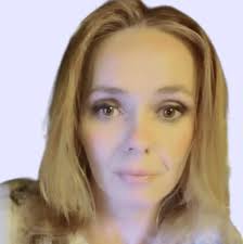 Mirror, Mirror On The Wall! Who Is The Fairest Of Them All? WOOOOO!