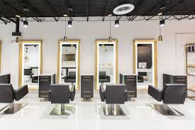 Pin By Dasi Salon On Dasi Salon Salon Interior Design Salon Suites Decor Salon Decor